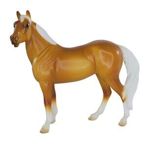 Breyer Stablemate Standing Stock Horse Palomino #5397 #97248